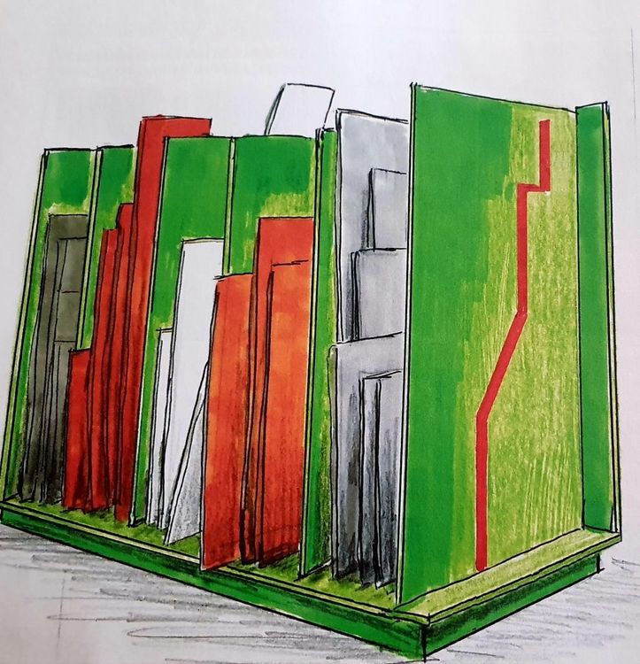 Kunstwerk aus bunten Holzplatten auf einem Regal